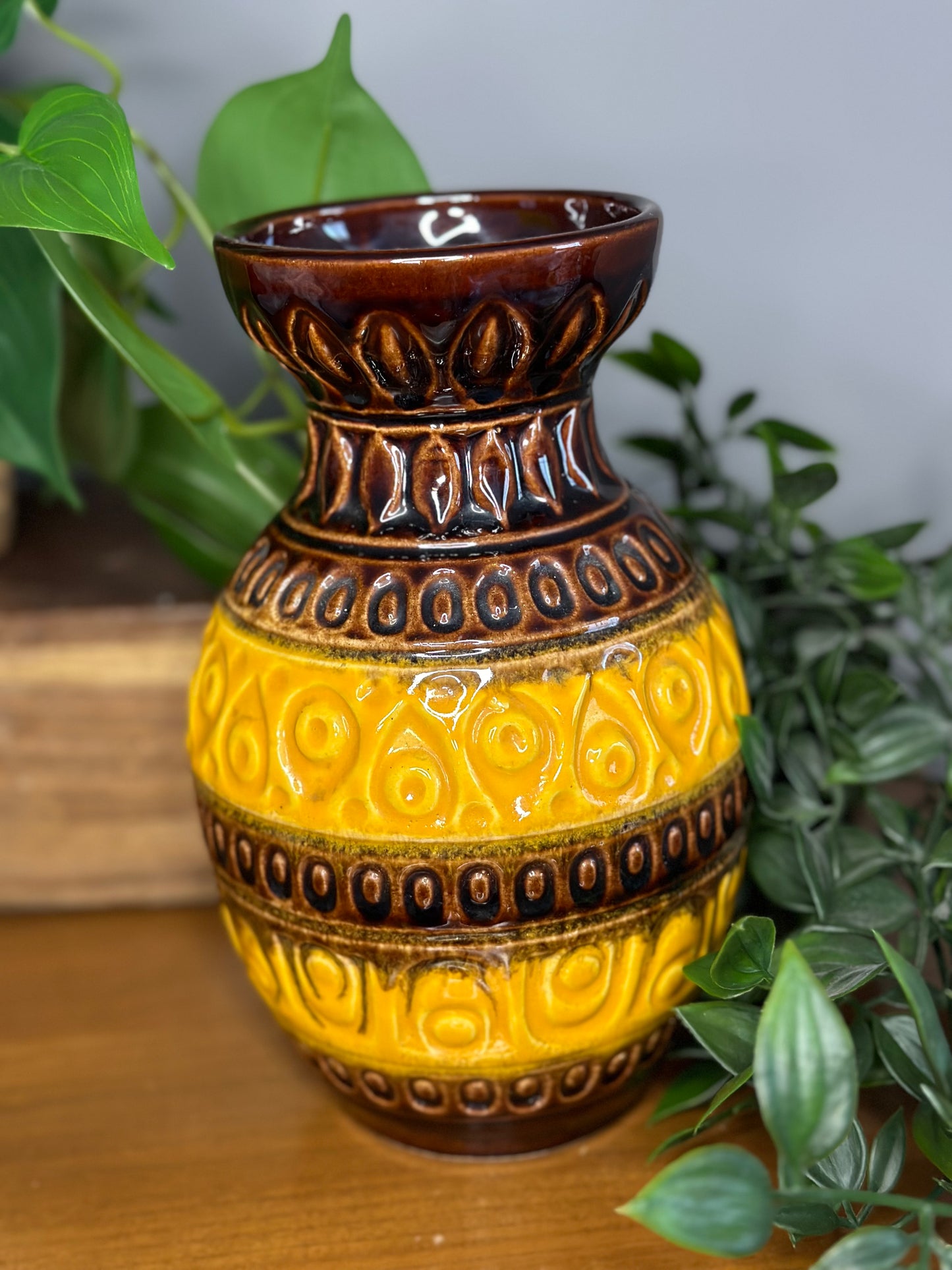 West German Mid Century small Bay keramik fat lava yellow & brown 20cm high