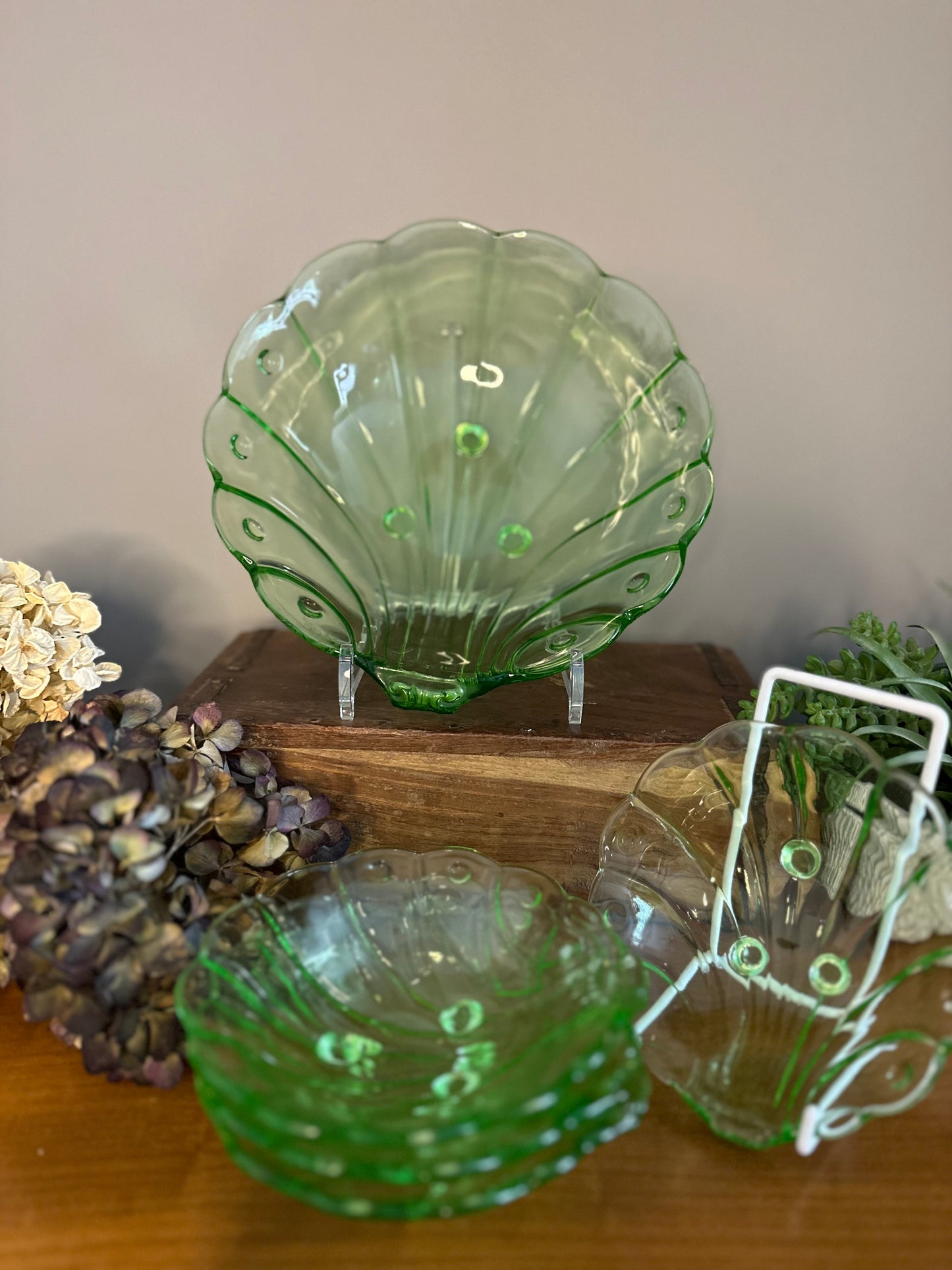 Uranium glass large scallop dish & 4 side dish set