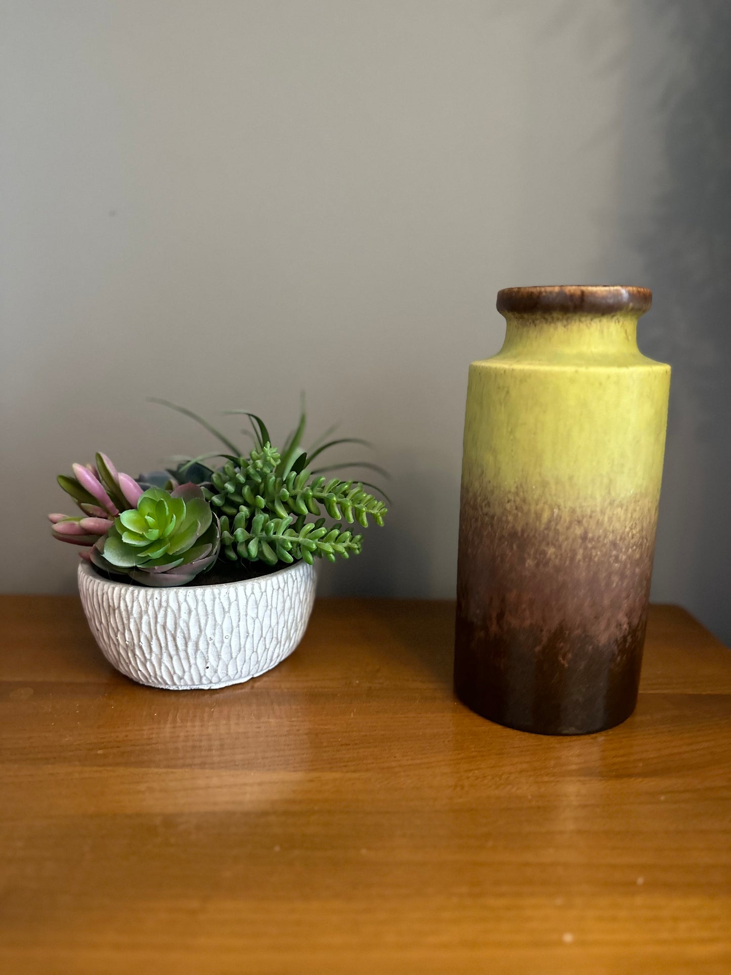 West German Scheurich Mid century vase 203 - 22