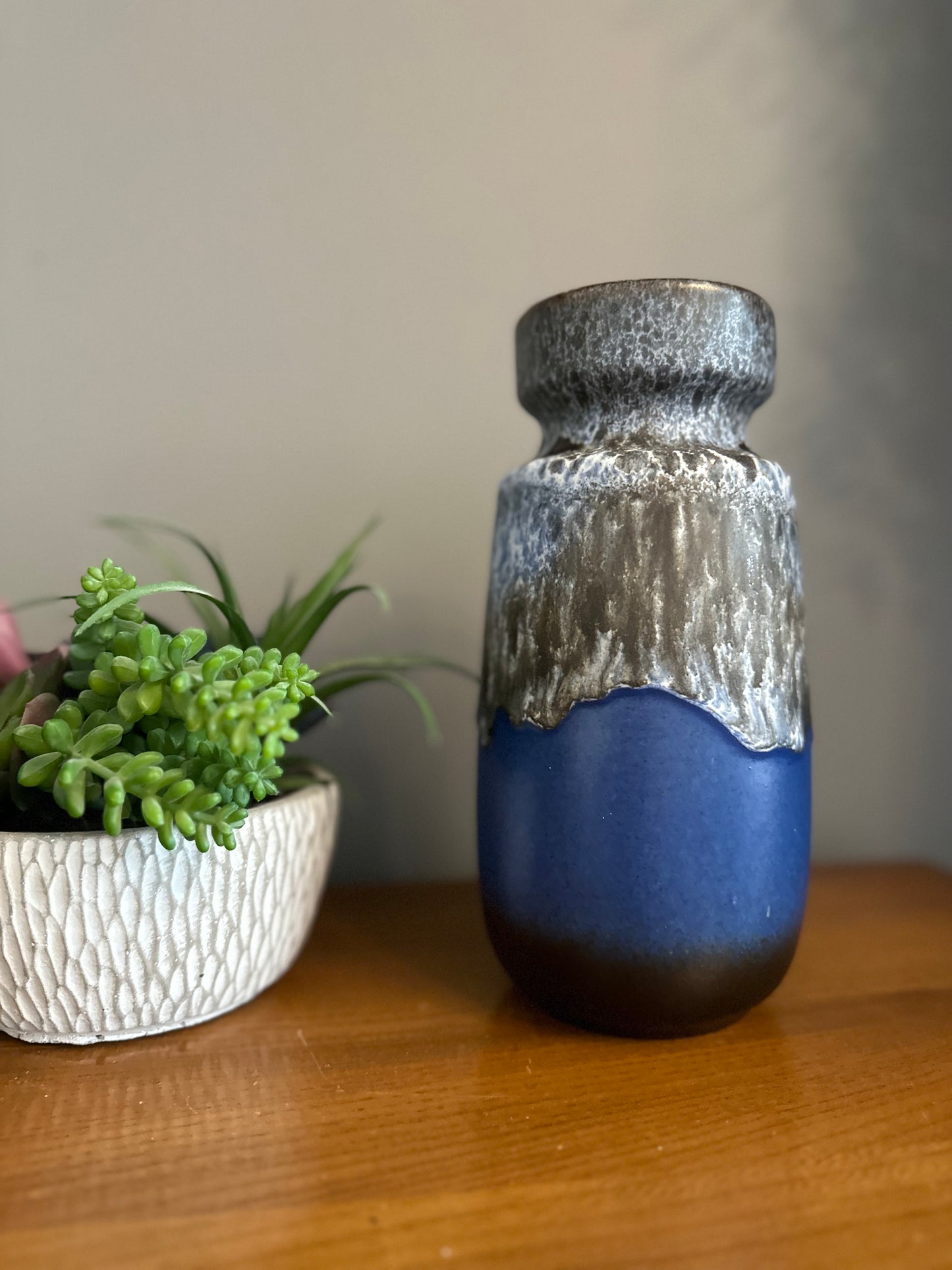 West German Scheurich Fat Lava Vase 242-22