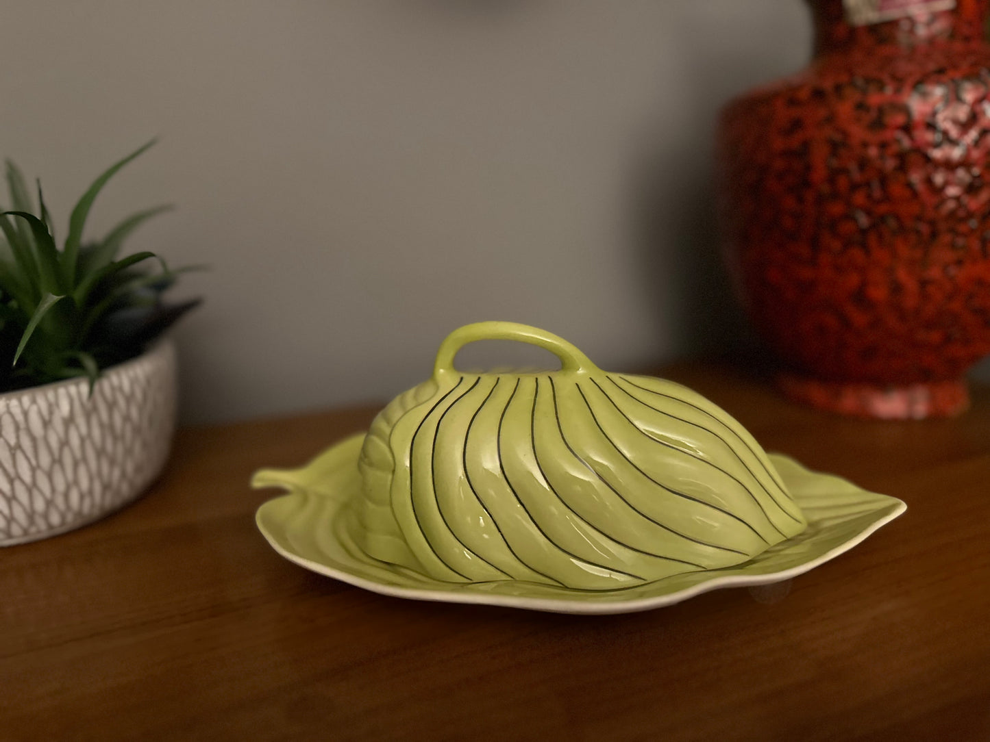 Vintage Carlton Ware Australian design cheese / butter dish in leaf / pin stripe pattern