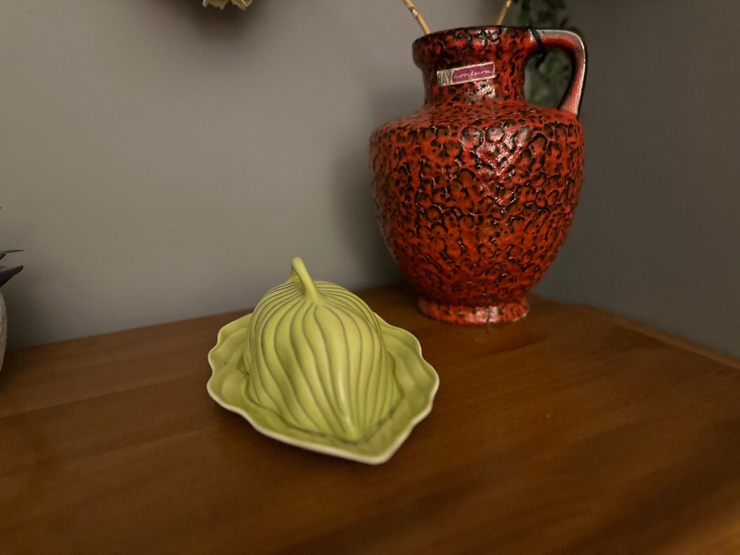 Vintage Carlton Ware Australian design cheese / butter dish in leaf / pin stripe pattern