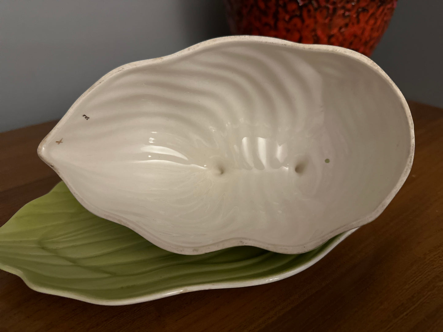 Vintage Carlton Ware Australian design cheese / butter dish in leaf / pin stripe pattern