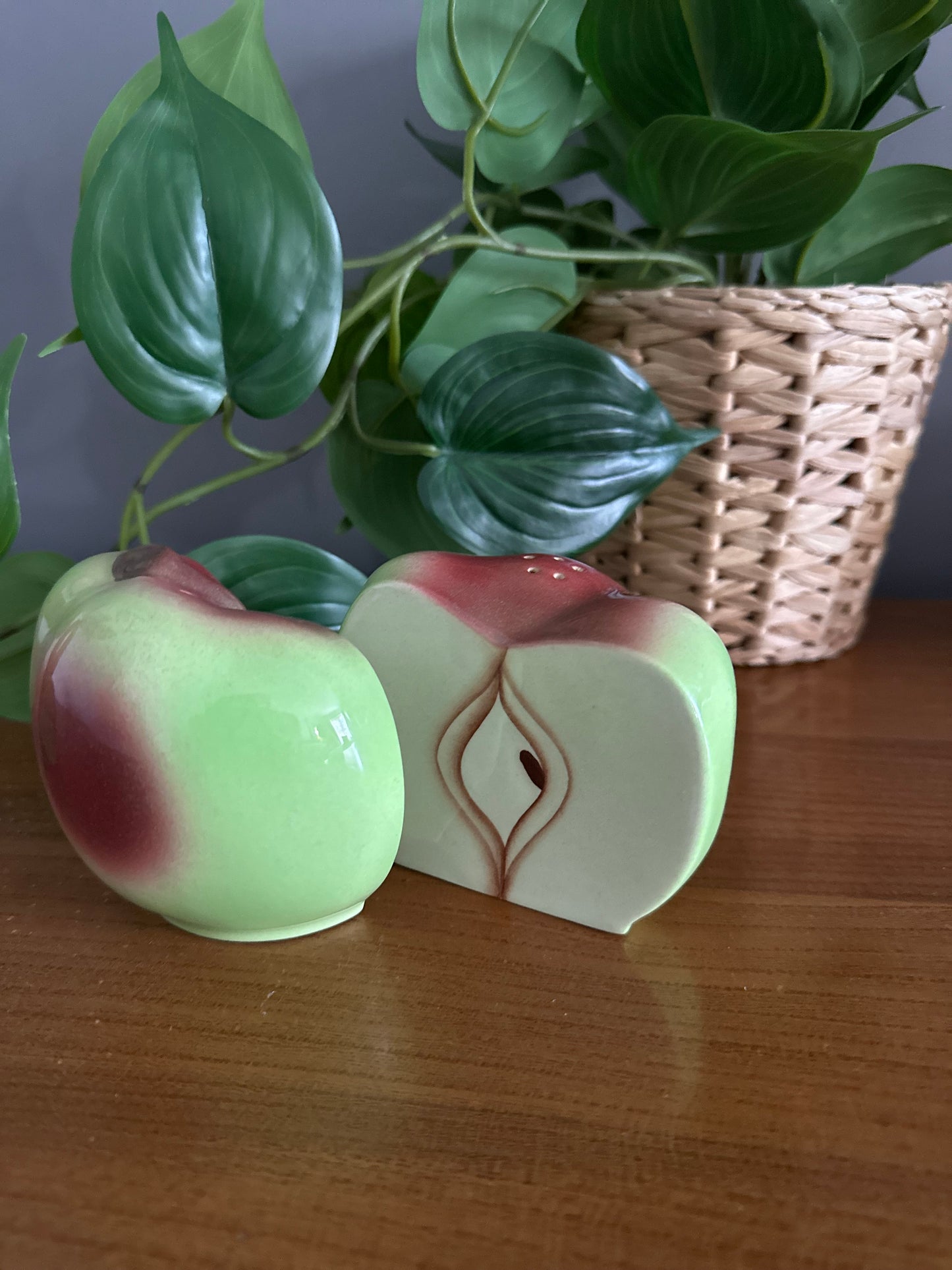 Vintage Carlton Ware apple cruet set - salt & pepper shaker