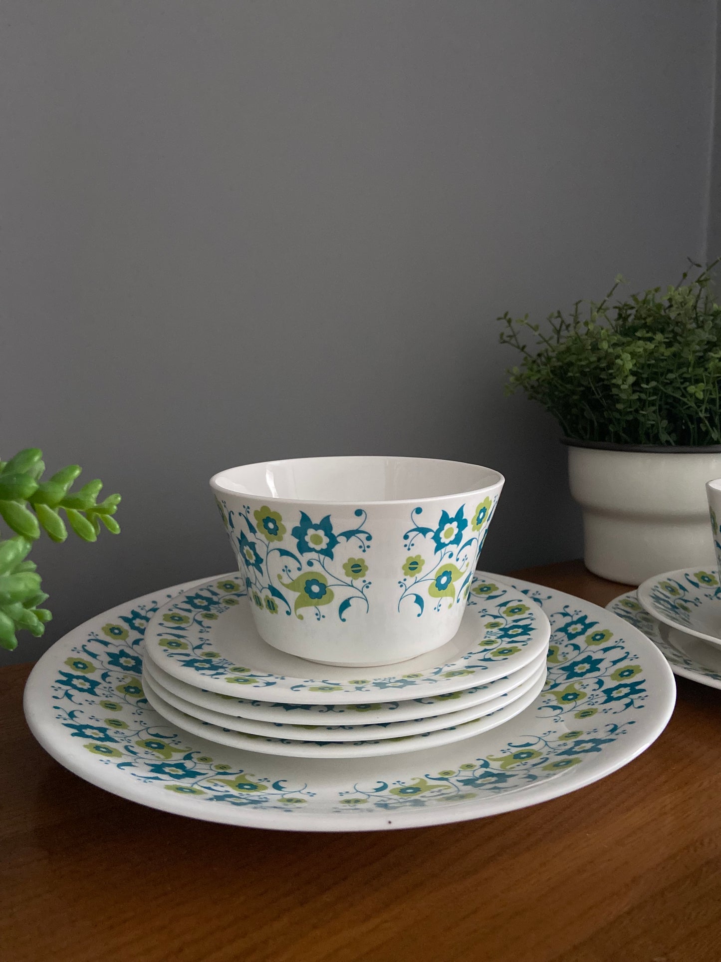 Queen Anne Mid-century tea set