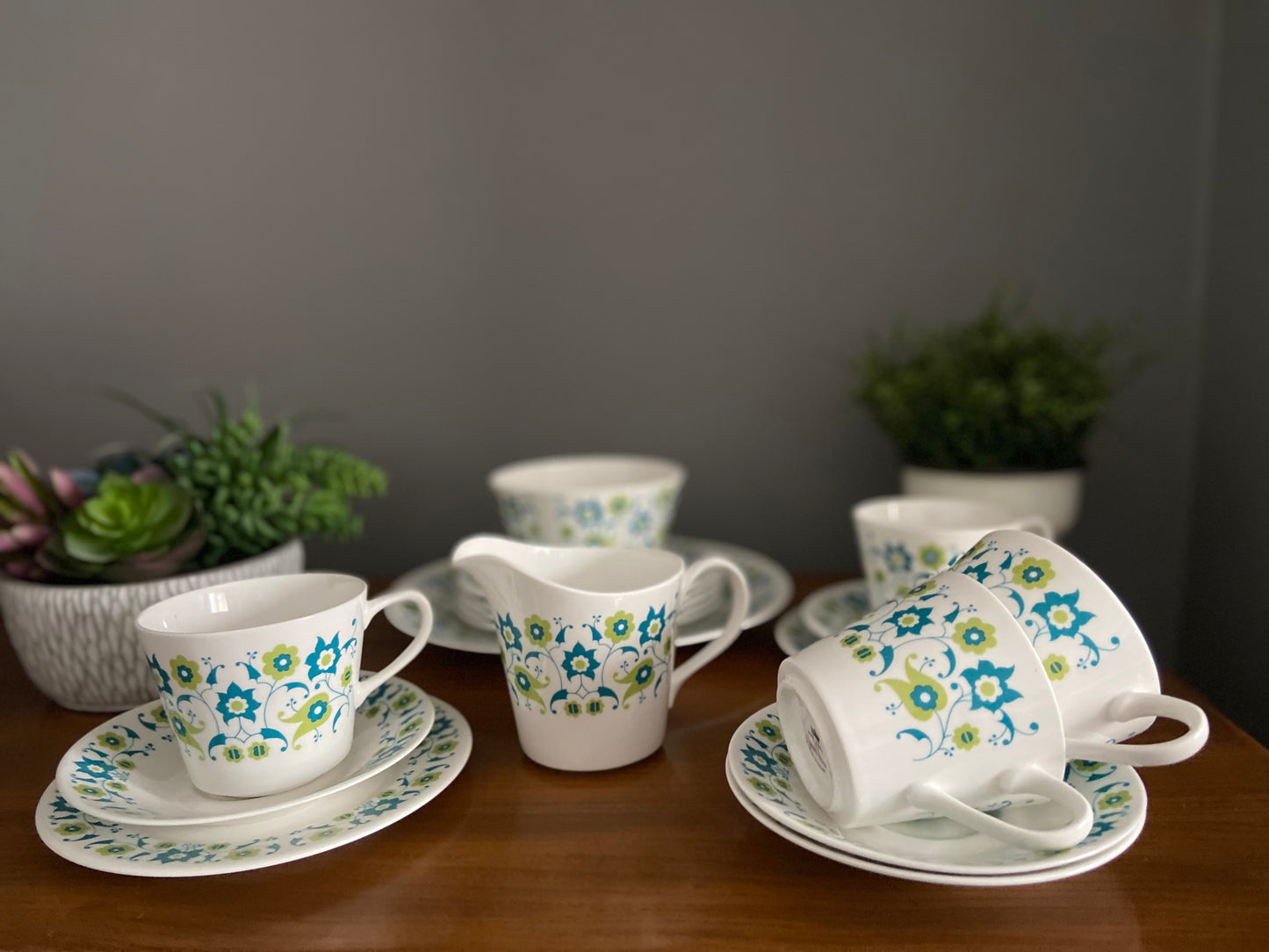 Queen Anne Mid-century tea set